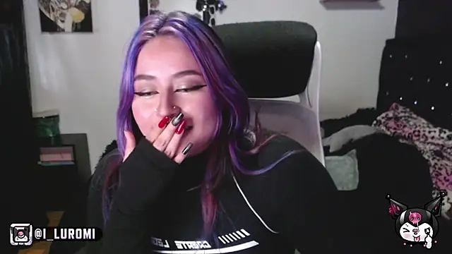 Iluromi online show from November 14, 6:22 pm