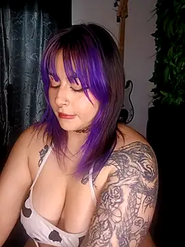 Iluromi online show from April 9, 4:02 pm