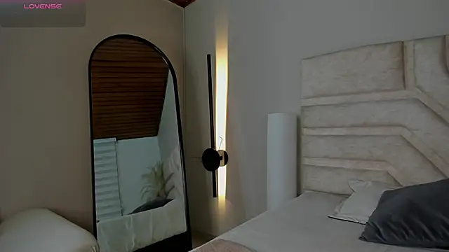 cherry bunnyx online show from February 21, 4:25 am