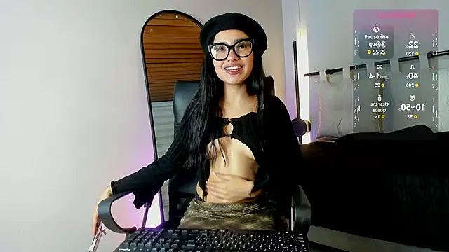 cherry bunnyx online show from November 15, 4:05 am