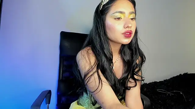 cherry bunnyx online show from October 31, 5:15 am