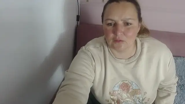 SweetRouse   online show from September 26, 2:13 pm