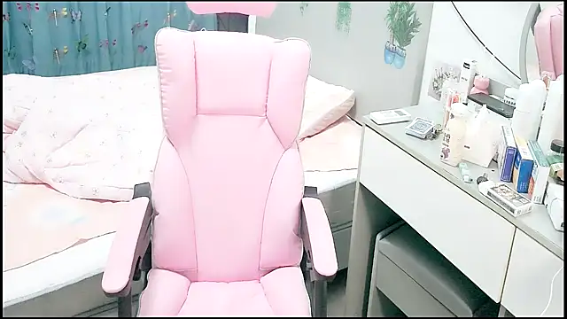 DUODUOBB-2025 online show from November 8, 4:16 am