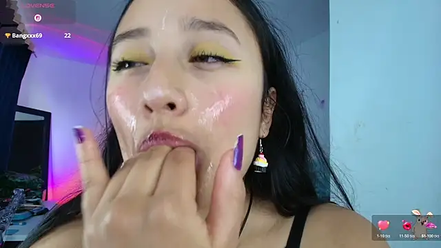 Hinata 21  online show from December 18, 8:56 pm