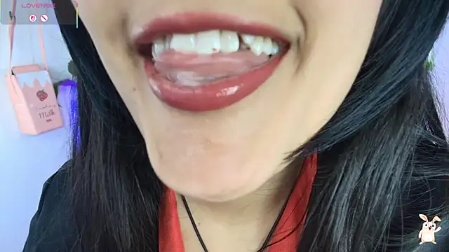 Hinata 21  online show from November 18, 8:45 pm