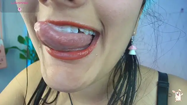 Hinata 21  online show from October 4, 4:52 pm