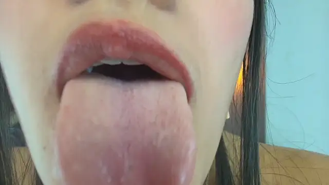 Hinata 21  online show from March 6, 8:59 pm