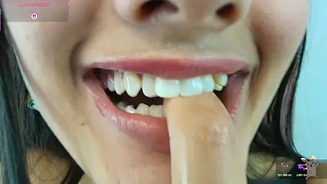 Hinata 21  online show from March 12, 8:57 pm