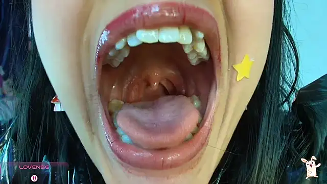 Hinata 21  online show from April 11, 3:16 pm