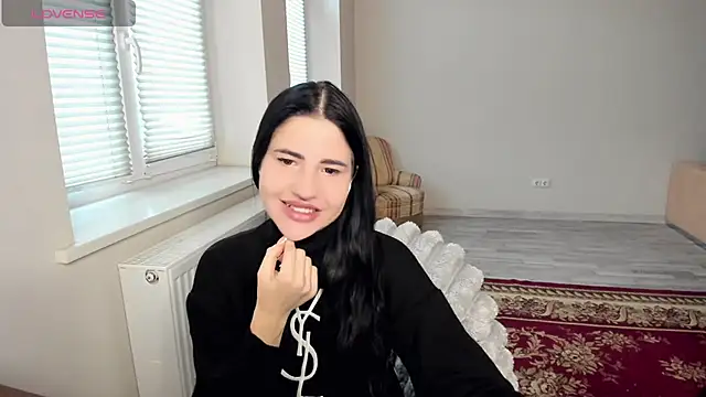 Malibu J online show from November 30, 8:37 am