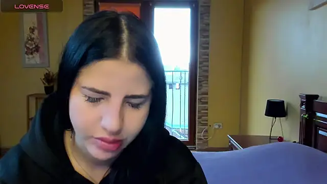 Malibu J online show from October 28, 7:51 am