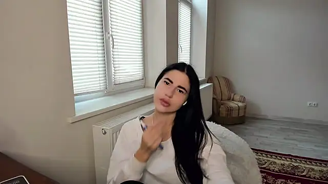 Malibu J online show from November 28, 10:59 am