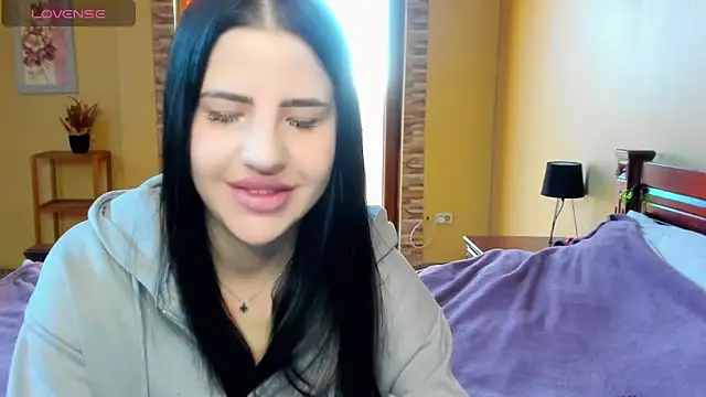 Malibu J online show from October 27, 7:20 am