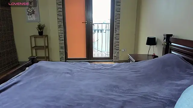 Malibu J online show from October 17, 6:28 am