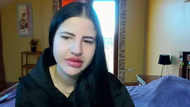 Malibu J online show from October 25, 7:07 am