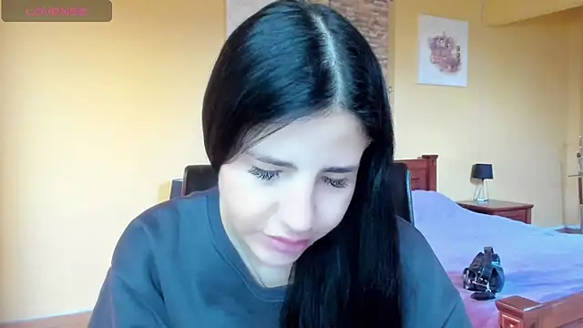 Malibu J online show from November 18, 8:28 am