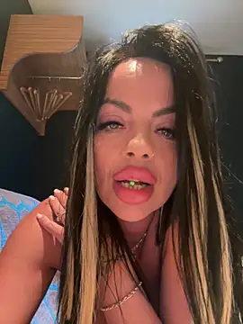 Snapshot of CarmenMB chatting on September 28, 4:36 pm CarmenMB online show from September 28, 4:36 pm