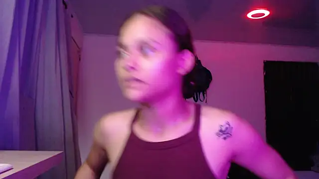 LittleCheerry69 online show from October 22, 12:48 pm