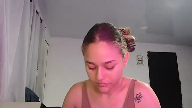 LittleCheerry69 online show from February 26, 4:29 pm