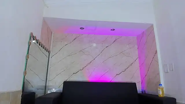 Snapshot of ALEX_MILLER25 chatting on December 15, 11:10 pm ALEX MILLER25 online show from December 15, 11:10 pm