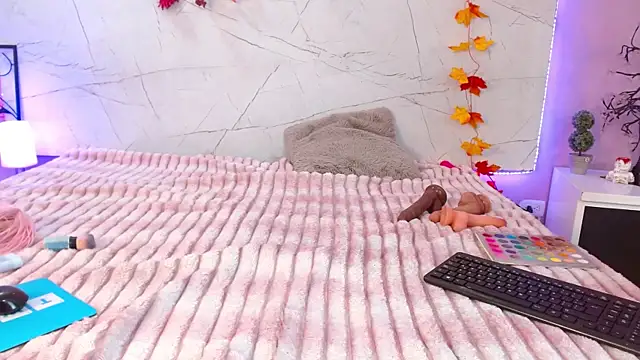 GABRIELLFOSTER online show from November 23, 2:05 pm