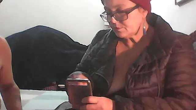 Snapshot of DOLCECOPPIA2025 chatting on October 23, 11:47 pm DOLCECOPPIA2025 online show from October 23, 11:47 pm