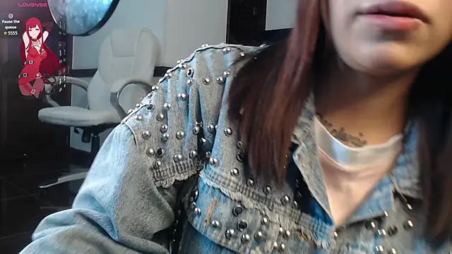 Snapshot of Brigith24 chatting on October 19, 3:31 am Brigith24 online show from October 19, 3:31 am