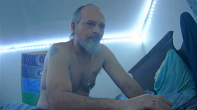 HippieDad333 online show from December 21, 10:21 pm