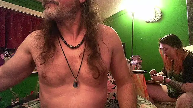 HippieDad333 online show from April 17, 8:06 am