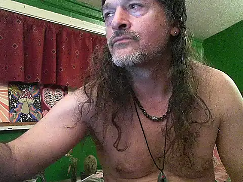 HippieDad333 online show from May 7, 3:33 am