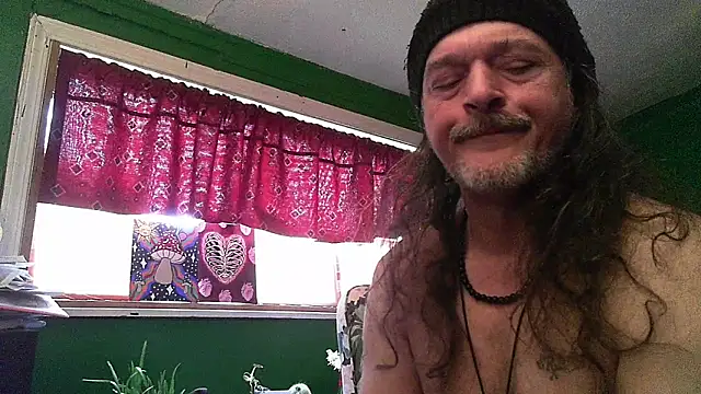 HippieDad333 online show from May 1, 10:37 pm
