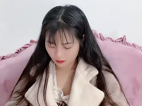 Snapshot of Lie_liee chatting on November 20, 9:25 pm Lie liee online show from November 20, 9:25 pm