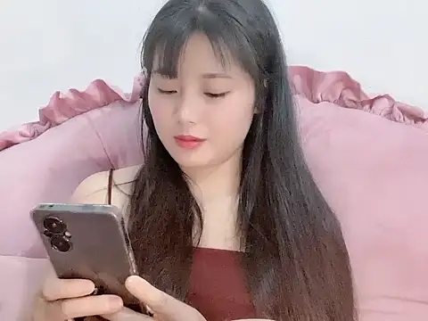 Lie liee online show from March 1, 9:15 pm