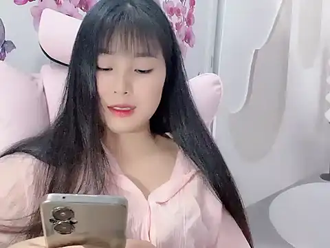 Snapshot of Lie_liee chatting on July 16, 2:47 pm Lie liee online show from July 16, 2:47 pm