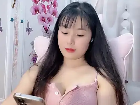 Snapshot of Lie_liee chatting on July 13, 1:43 pm Lie liee online show from July 13, 1:43 pm