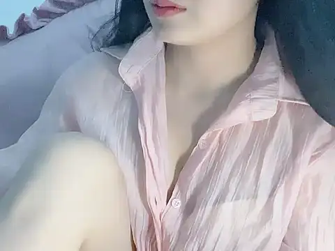 Lie liee online show from April 17, 1:25 pm