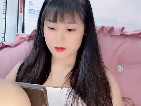 Snapshot of Lie_liee chatting on June 27, 2:01 pm Lie liee online show from June 27, 2:01 pm