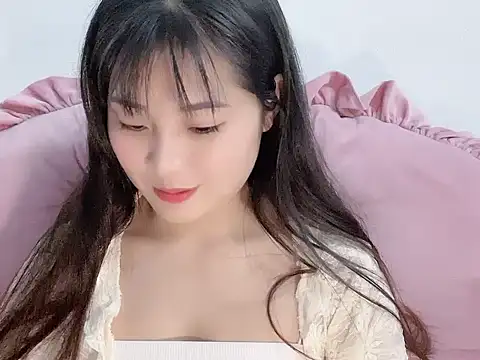 Lie liee online show from February 25, 1:00 pm