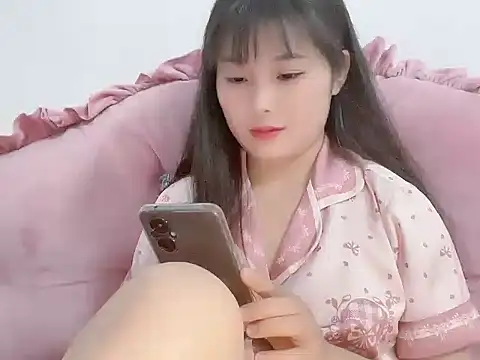 Lie liee online show from May 14, 1:30 pm