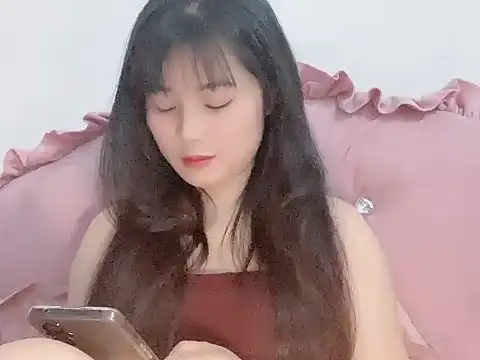 Lie liee online show from April 30, 1:51 pm