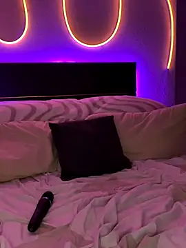 Snapshot of Mila-Jasmin chatting on October 21, 10:31 pm Mila-Jasmin online show from October 21, 10:31 pm