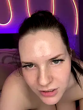 Snapshot of Mila-Jasmin chatting on November 11, 9:53 pm Mila-Jasmin online show from November 11, 9:53 pm