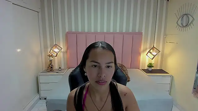 SAMANTHABENET online show from February 26, 7:14 pm