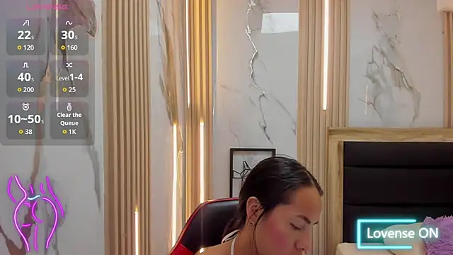 SAMANTHABENET online show from January 9, 12:23 pm