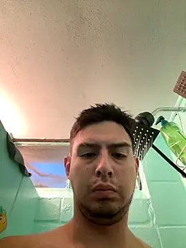 Snapshot of juanjR11 chatting on October 9, 9:26 pm juanjR11 online show from October 9, 9:26 pm