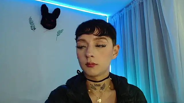 Snapshot of David_Fox01 chatting on October 2, 2:59 am David Fox01 online show from October 2, 2:59 am