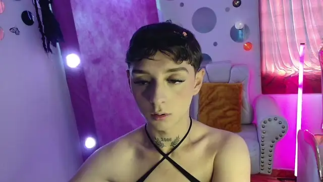 Snapshot of David_Fox01 chatting on November 4, 7:17 pm David Fox01 online show from November 4, 7:17 pm