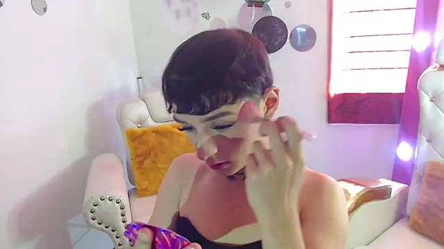 Snapshot of David_Fox01 chatting on November 6, 7:07 pm David Fox01 online show from November 6, 7:07 pm