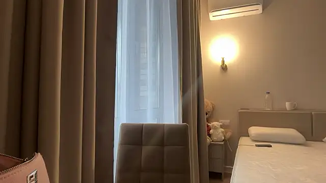 CandysRose online show from April 19, 4:24 am