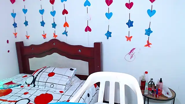 lorenacapelli online show from March 29, 12:12 am